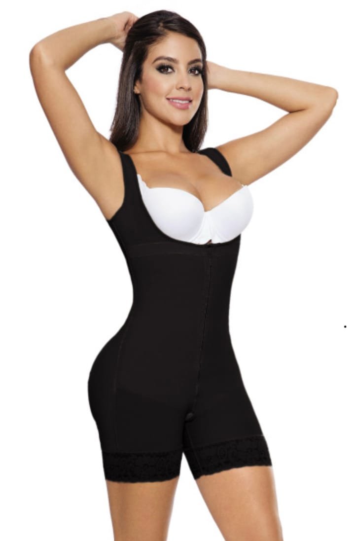 Girdle: With Fixed Straps and Maximum Buttock Enhancement - Image 2