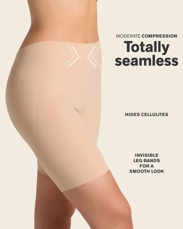 Moderate control shaper short in black. Undetectable design with scoop back. Style 092063.